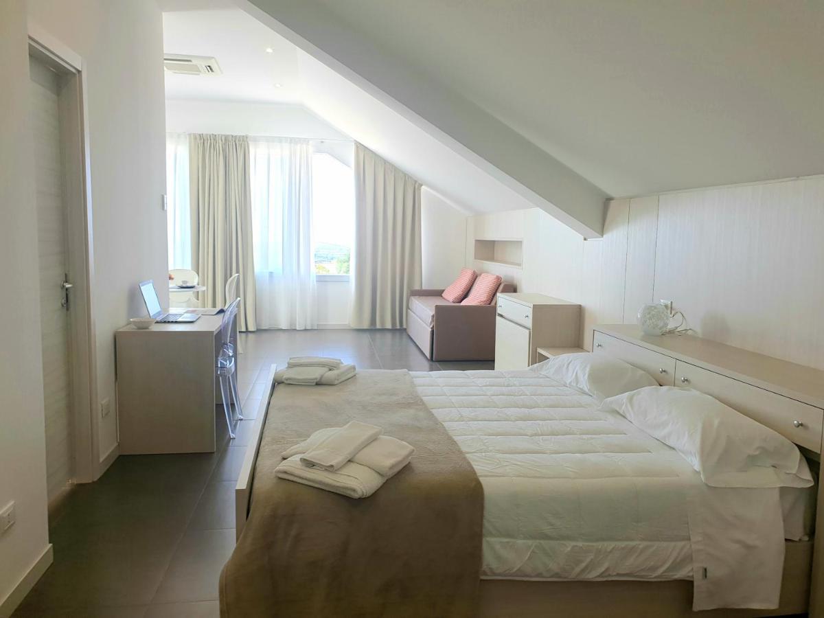 Hotel Grel Chiaramonte Gulfi Dış mekan fotoğraf