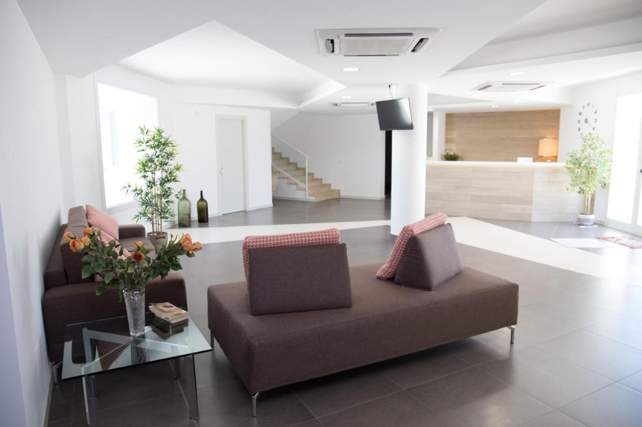 Hotel Grel Chiaramonte Gulfi Dış mekan fotoğraf